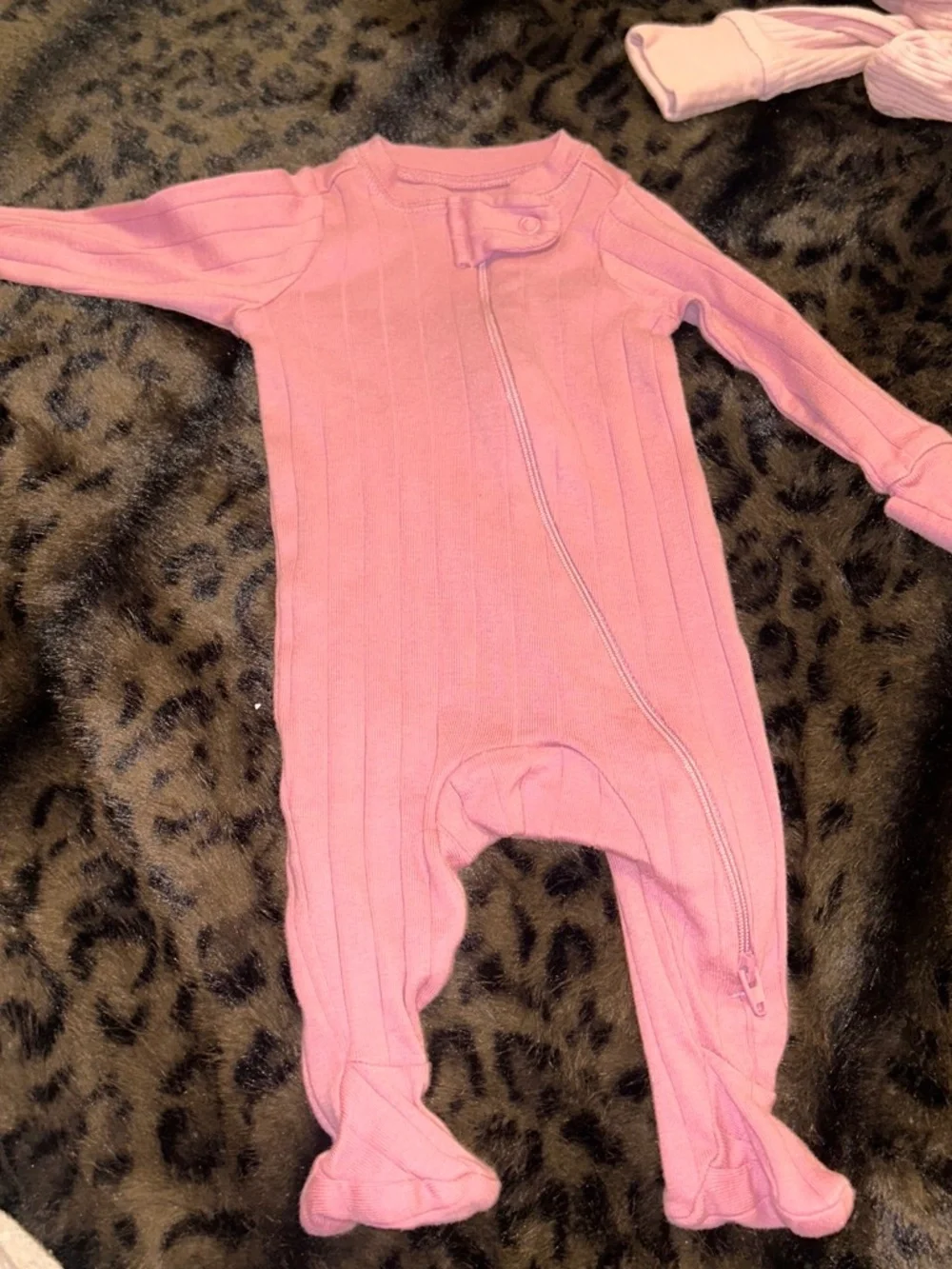 Baby clothes different brands cartes all new born and 0-3 months gentle use once